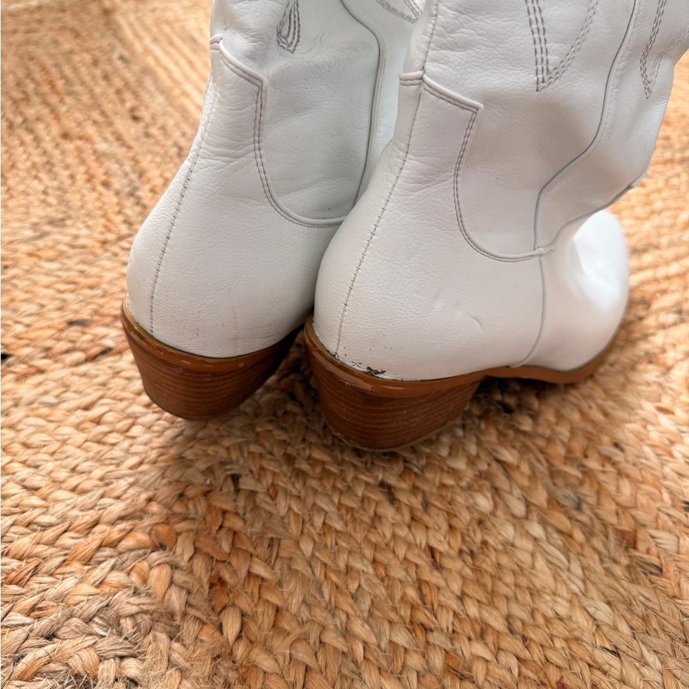 White Western-Style Women's Boots - Picture 4 of 4